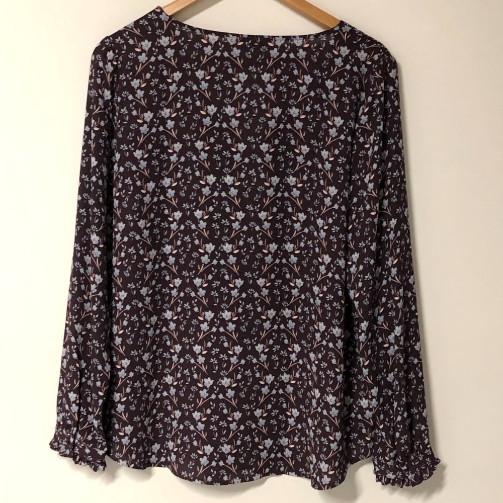 Loft Purple blue floral Top Women L - Picture 6 of 9